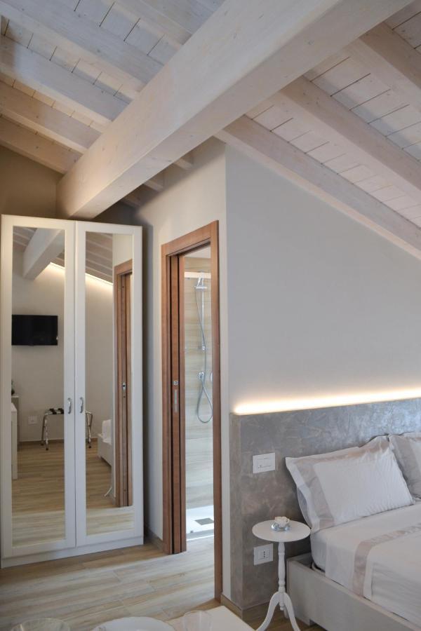 Garda Lake Maison D'Isabella Lonato Εξωτερικό φωτογραφία